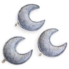Load image into Gallery viewer, Crescent Moon Cat Toy