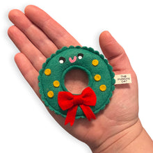 Load image into Gallery viewer, Happy Holiday Wreath Cat Toy