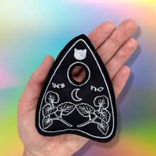Load image into Gallery viewer, Catnip Planchette Toy - Black
